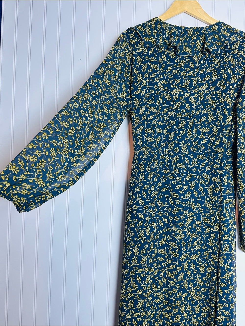 Everly Long Sleeve V-Neck Floral Wrap Midi Dress Floral Large - Picture 7 of 11